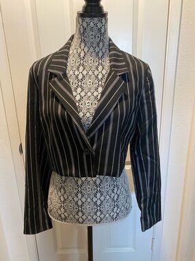 EUC Social Tourist Cropped Black Pinstripe Blazer Jacket
